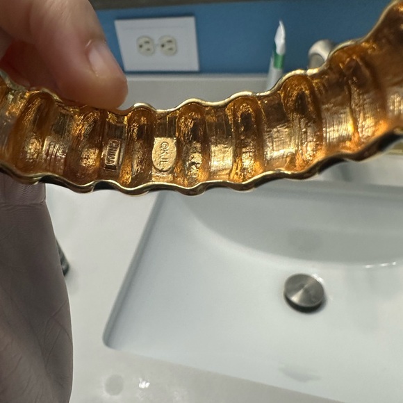 Kenneth jay lane bangle Gold and Black Chunky Bracelet - Picture 4 of 5